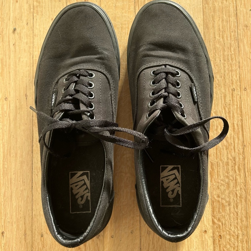 All Black Vans Authentic Shoe